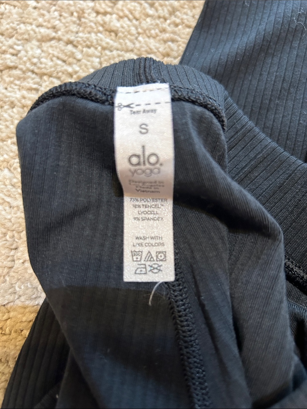 Alo Set Pre Loved Ribbed Cropped M Top, Ribbed Leggings Small - Picture 6 of 6